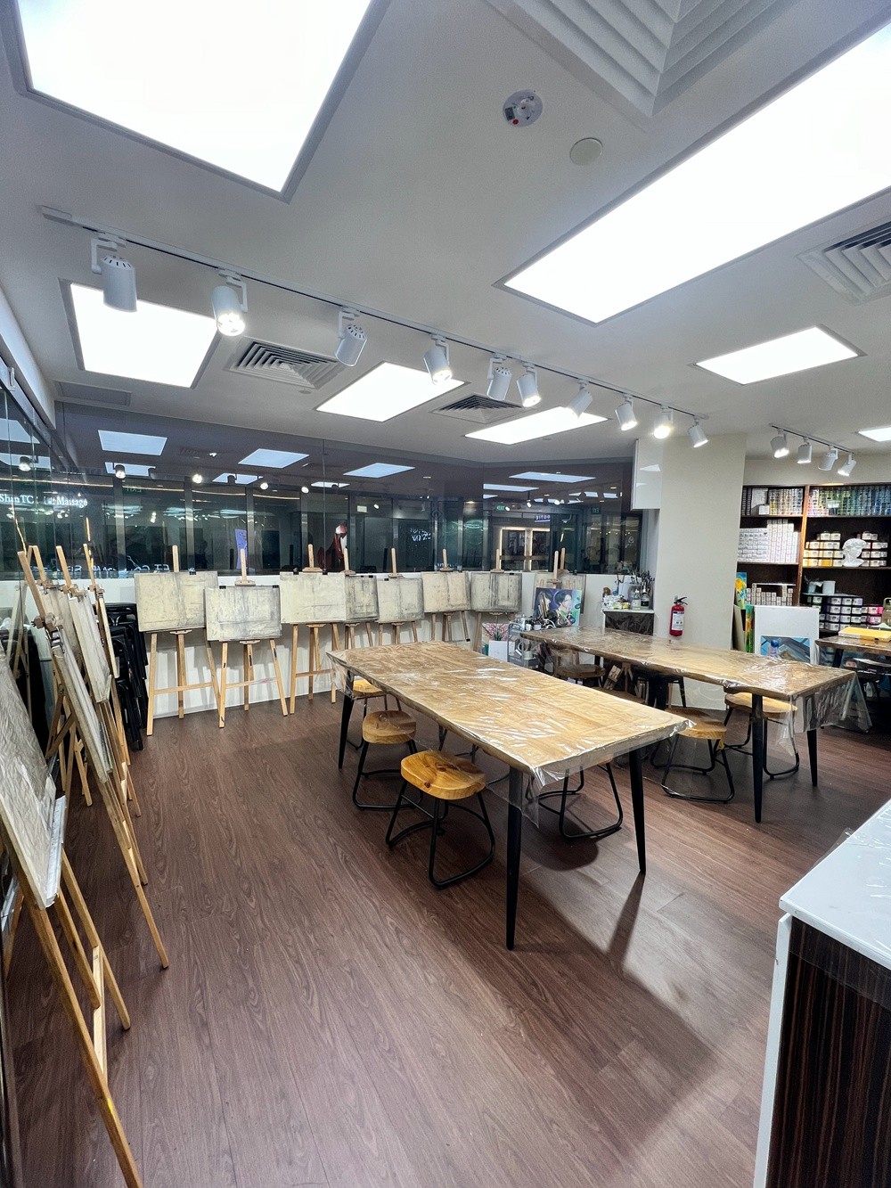 i12 Katong studio environment 4